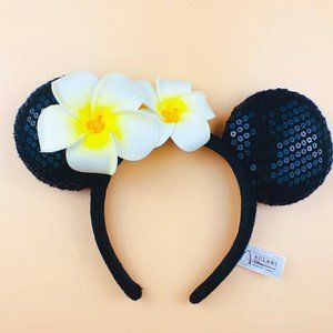 100% Brand New With Tags Size: One Size Suit Most Kids or Adult.  It will be shi